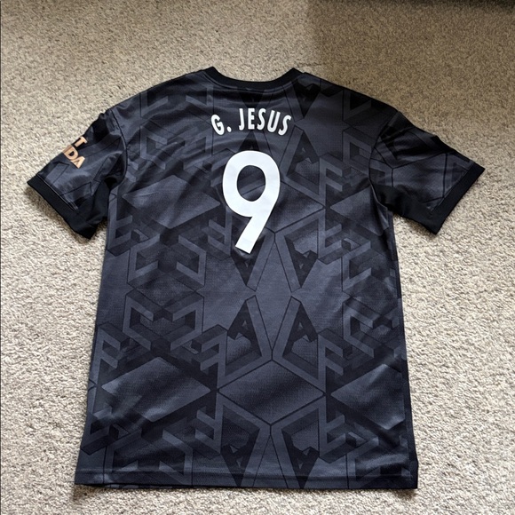 Arsenal G. Jesus Black & Gold Training Jersey Youth 15-16Y - - Picture 5 of 5